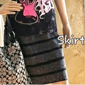 Worthington Pencil Skirt Size 12  Unique slight layered look Gray & Black